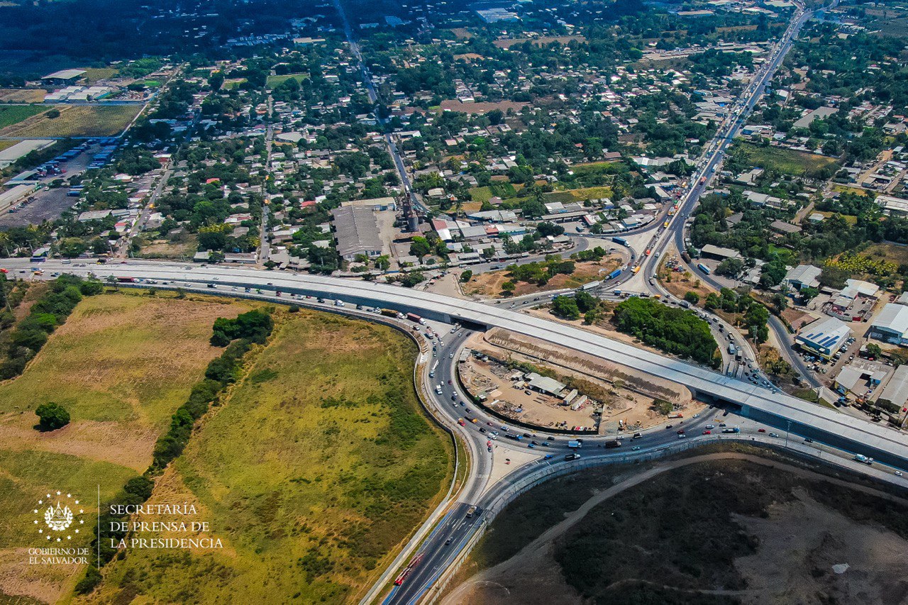 Habilitan circulación vehicular en nuevo paso a desnivel de San Juan