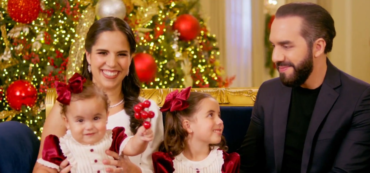 Presidente Nayib Bukele y su familia envían mensaje de Navidad ...